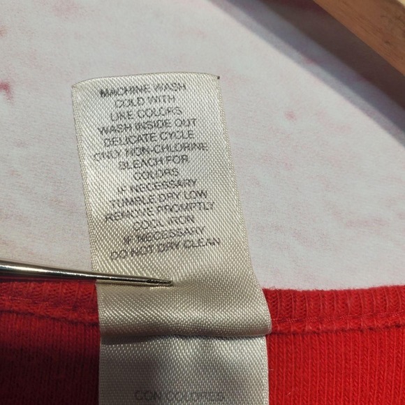 First Issue Liz Claiborne Shirt Women Large Red Rhinestone Christmas Holiday Top - Picture 10 of 11